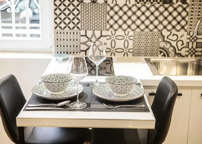 Matisse No16 - Center * Τίρανα