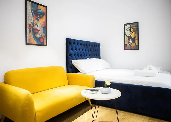 Matisse No16 - Center Τίρανα